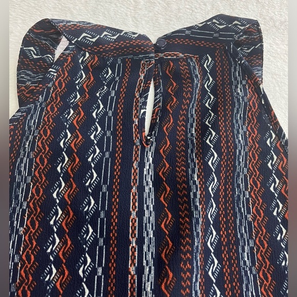 Monteau Aztec stripped women’s XL sleeveless navy/red top w/ peek hole back - Picture 3 of 8